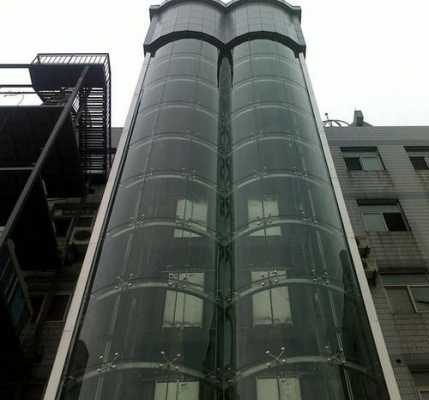 观光电梯的玻璃材质和厚度
