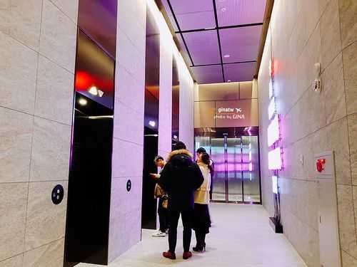 韩国乐天酒店电梯