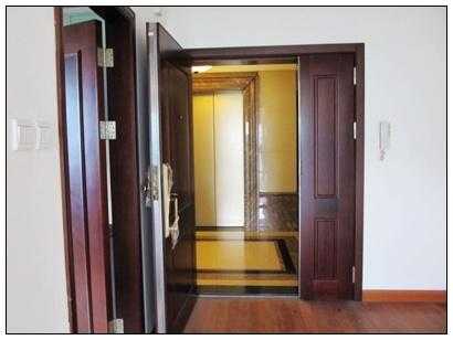 公寓门口正对电梯口,租的公寓门对着电梯门好吗 