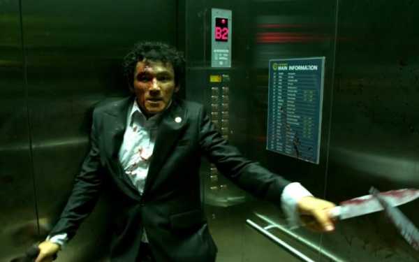  美国电梯之战经典片段「美国电梯恐怖电影」