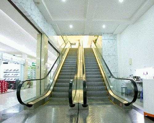 电梯与步梯的优缺点-什么是电梯步道图片