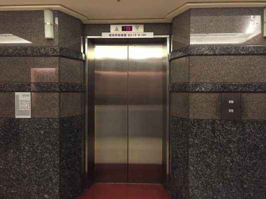 我发现有一个电梯