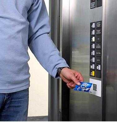 加装电梯刷卡如何操作